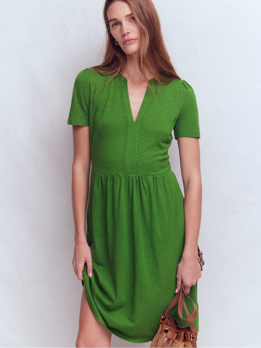 Boden Naomi Short sleeve Green V-Neck Women’s size 4 Dress